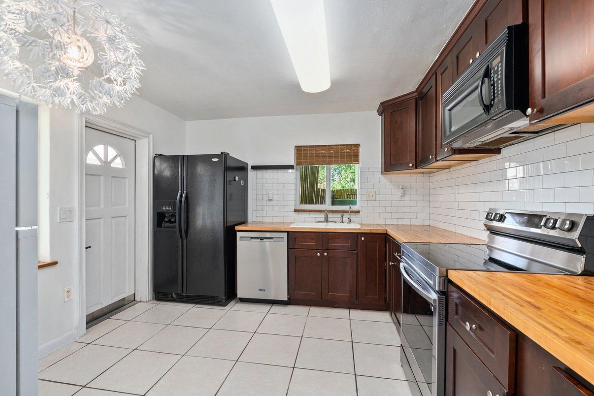 Interior, Kitchen, Stainless Steel Appliances
