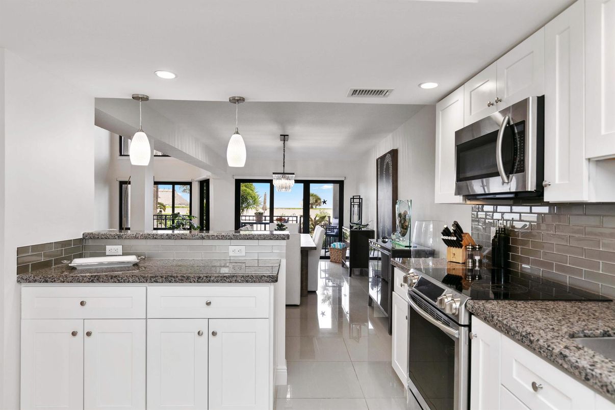 Interior, Kitchen, Pendant Lights, Recessed Lighting, Water