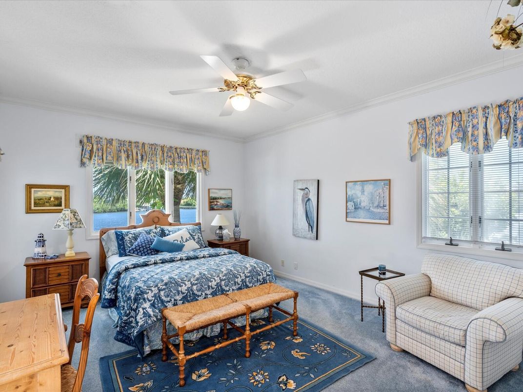 Bedroom, Interior, Water