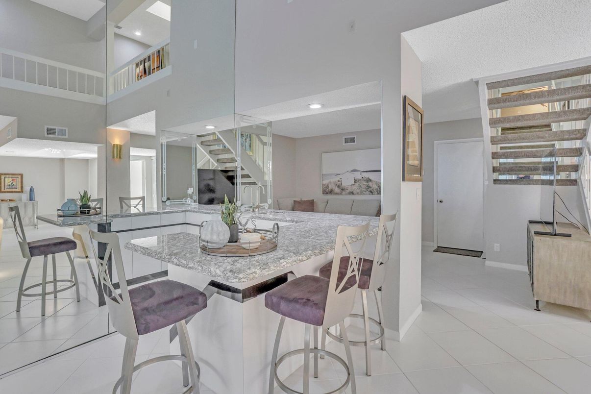 Dining room, Interior, Kitchen, Recessed Lighting