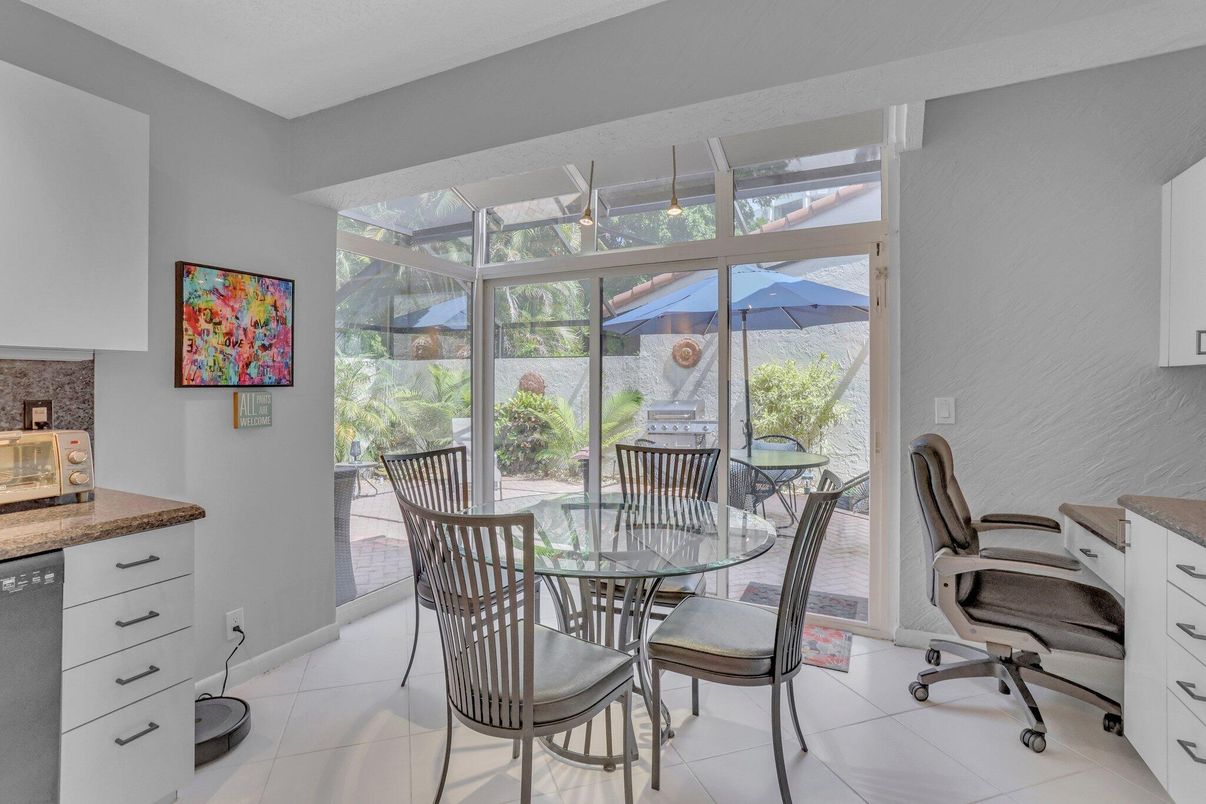 Dining room, Interior, Sun Room