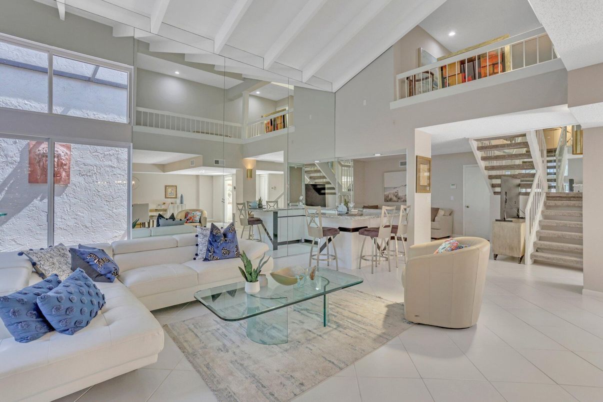 Dining room, Interior, Kitchen, Living room, Pendant Lights, Recessed Lighting