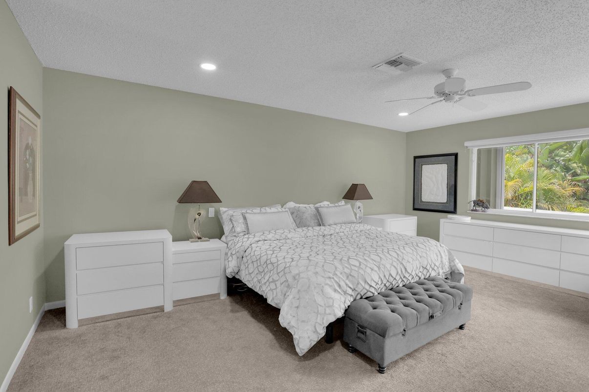 Bedroom, Interior, Recessed Lighting