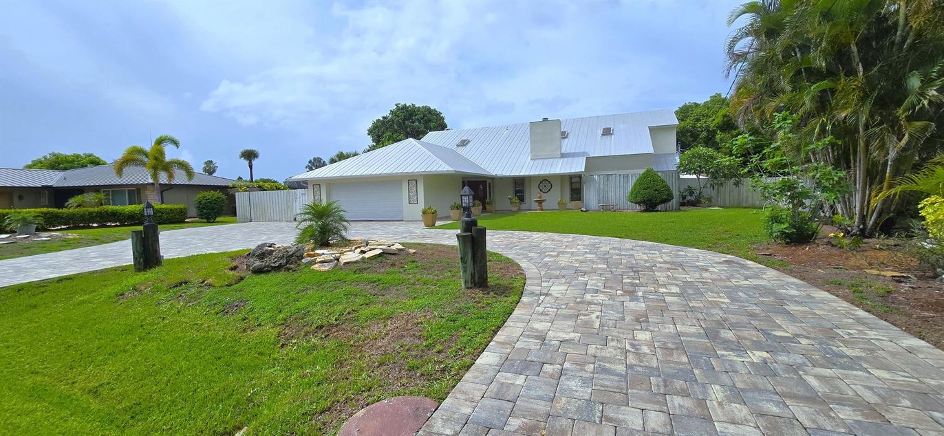 Attached, Backyard, Exterior, Facade, Ranch