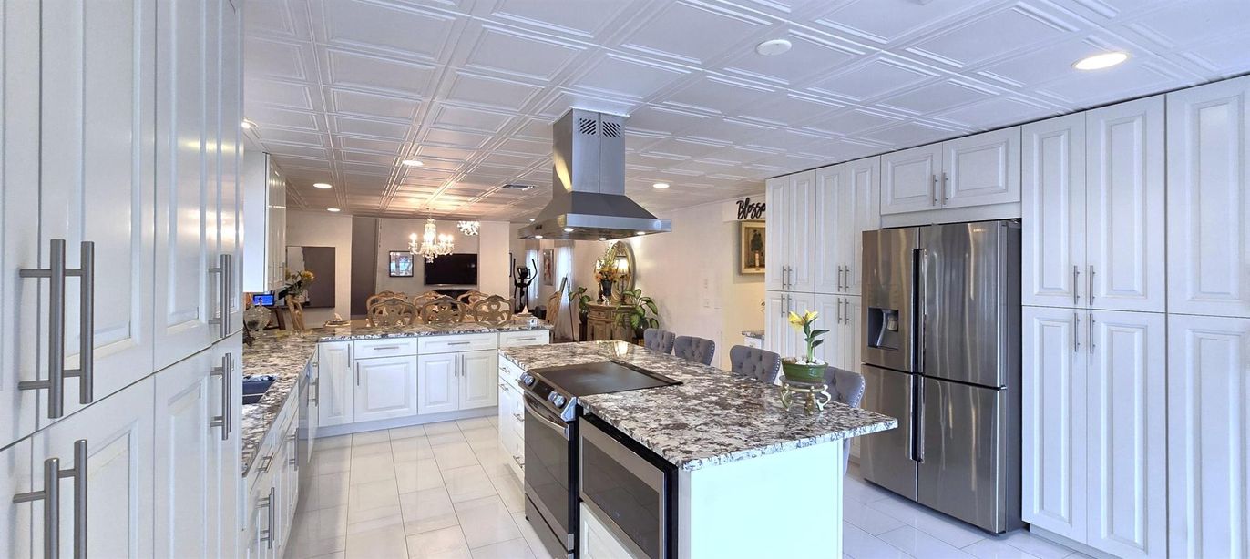 Interior, Kitchen, Recessed Lighting