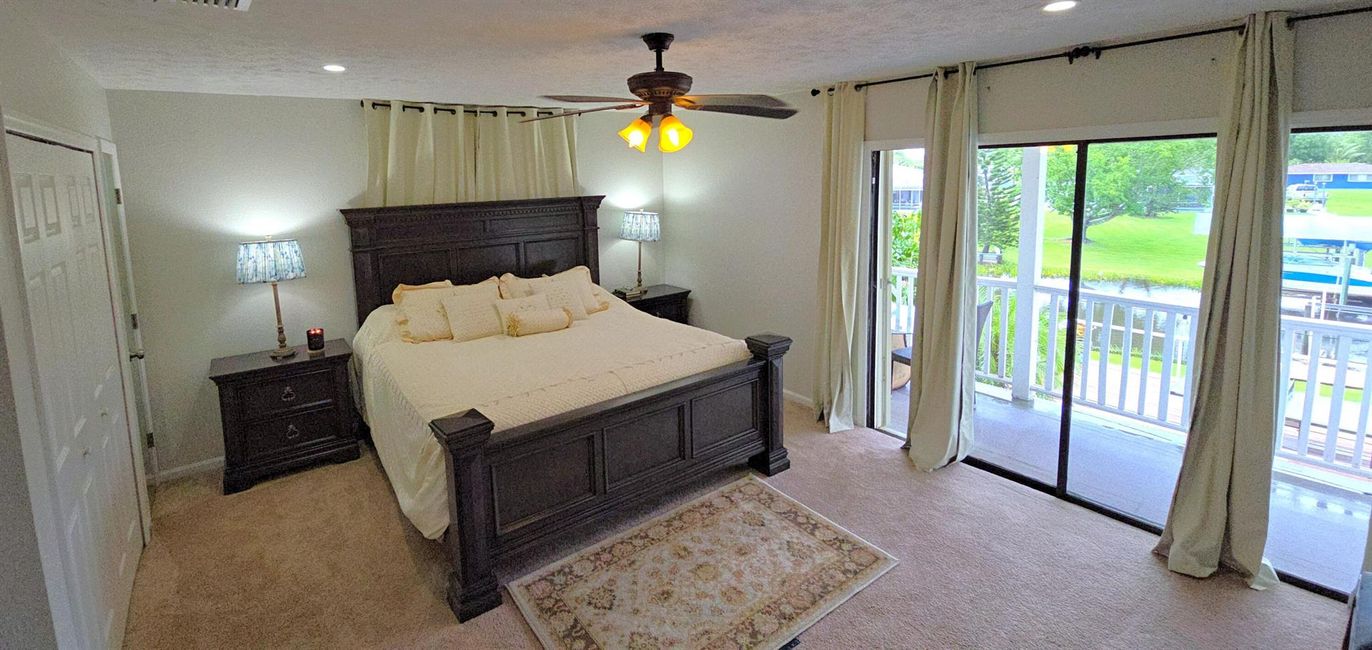 Bedroom, Interior, Recessed Lighting, Water
