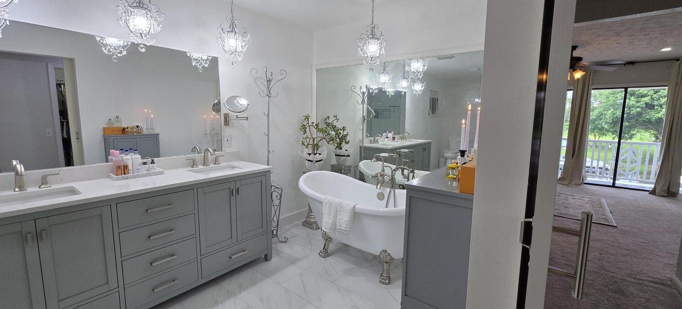 Bathroom, Dual Sink Vanities, Free Standing Baths, Interior, Marble, Pendant Lights, Recessed Lighting
