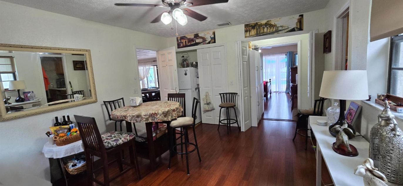 Dining room, Interior, Wood Texture Flooring