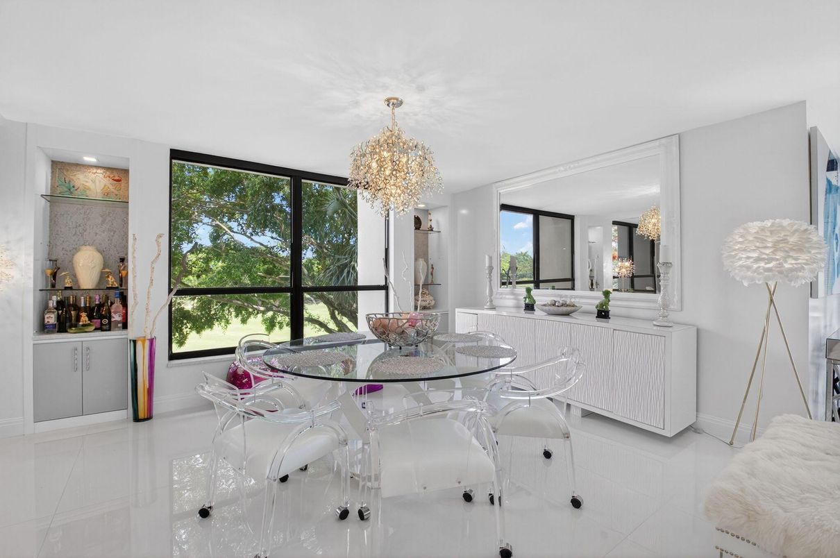 Chandelier, Dining room, Interior