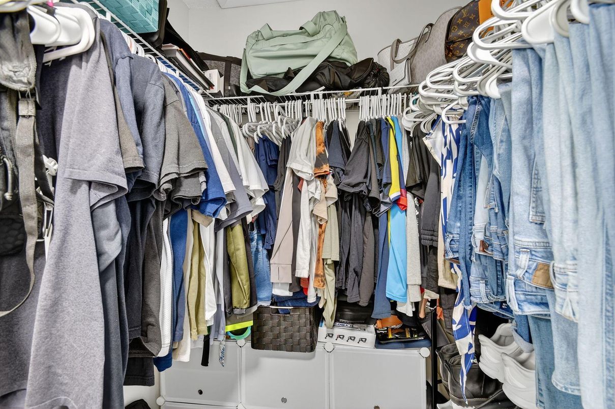 Interior, Walk-in Closets