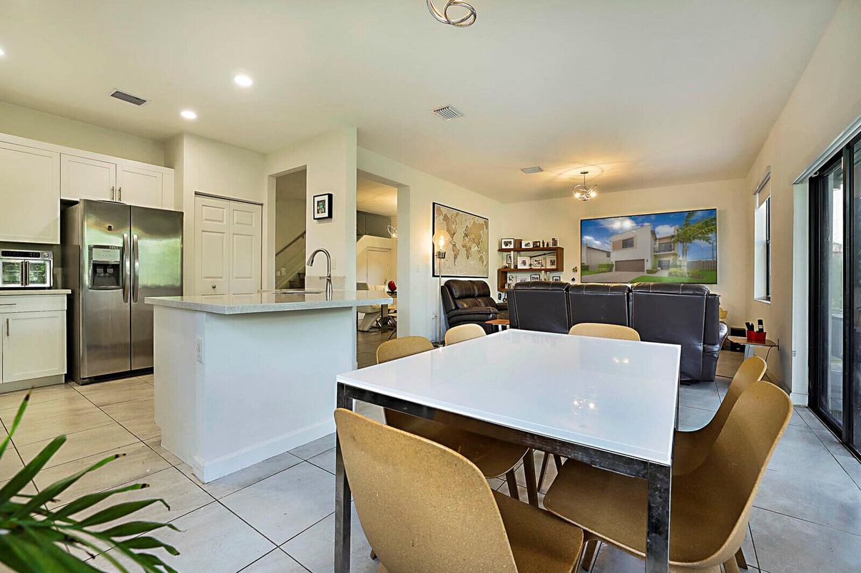 Dining room, Interior, Kitchen, Living room, Recessed Lighting, Stainless Steel Appliances