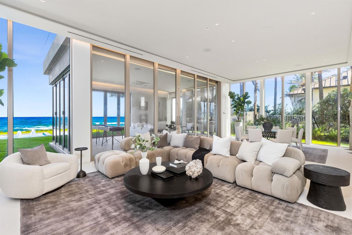 Dining room, Interior, Living room, Recessed Lighting, Water