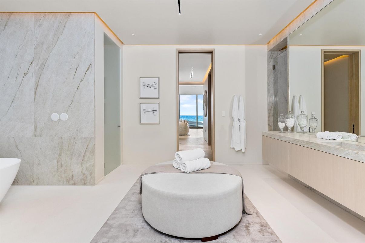 Bathroom, Free Standing Baths, Interior, Marble Walls, Recessed Lighting, Water
