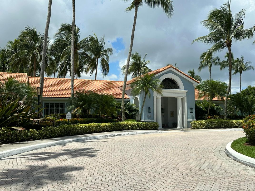 Exterior, Facade, Spanish Mediterranean