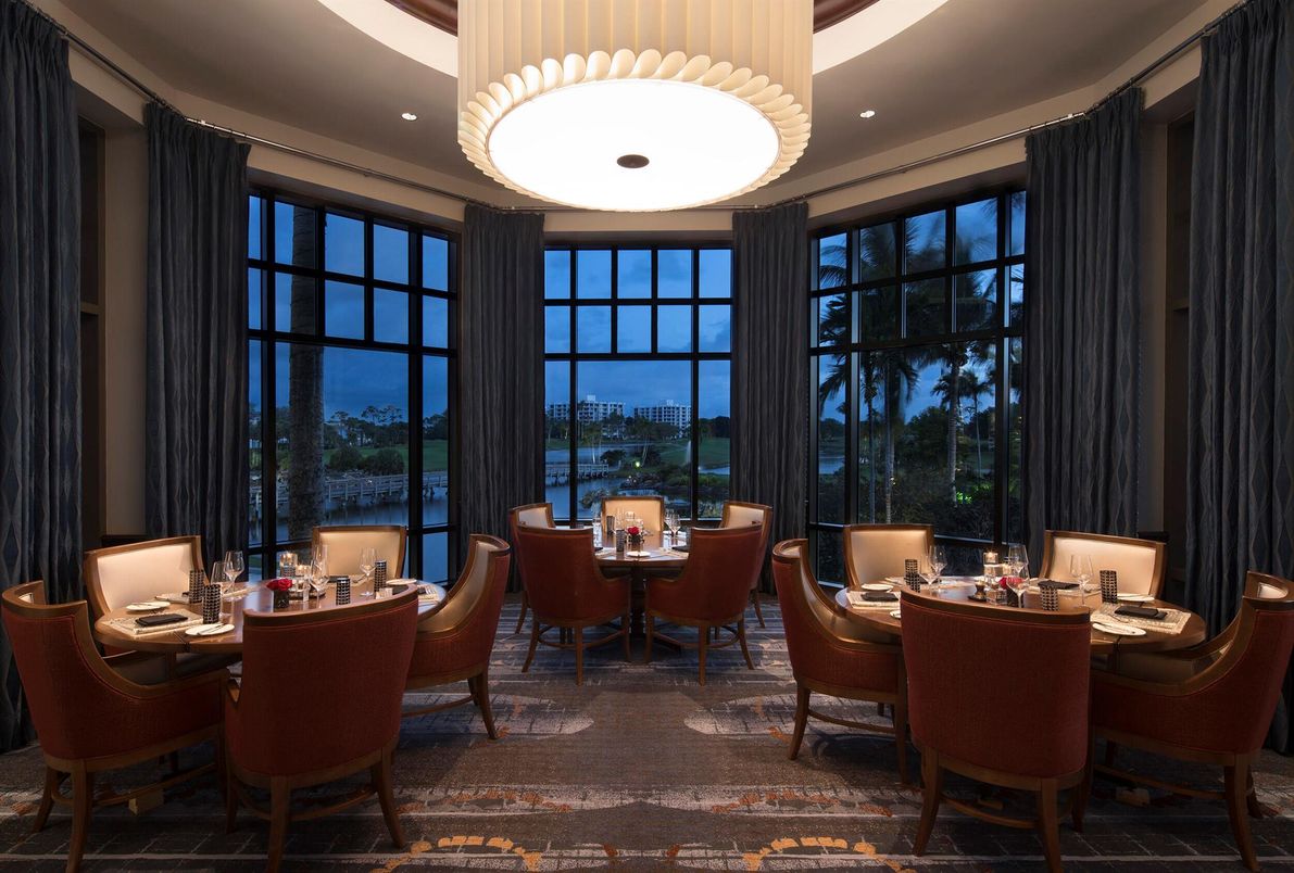 Dining room, Interior, Pendant Lights, Recessed Lighting, Water