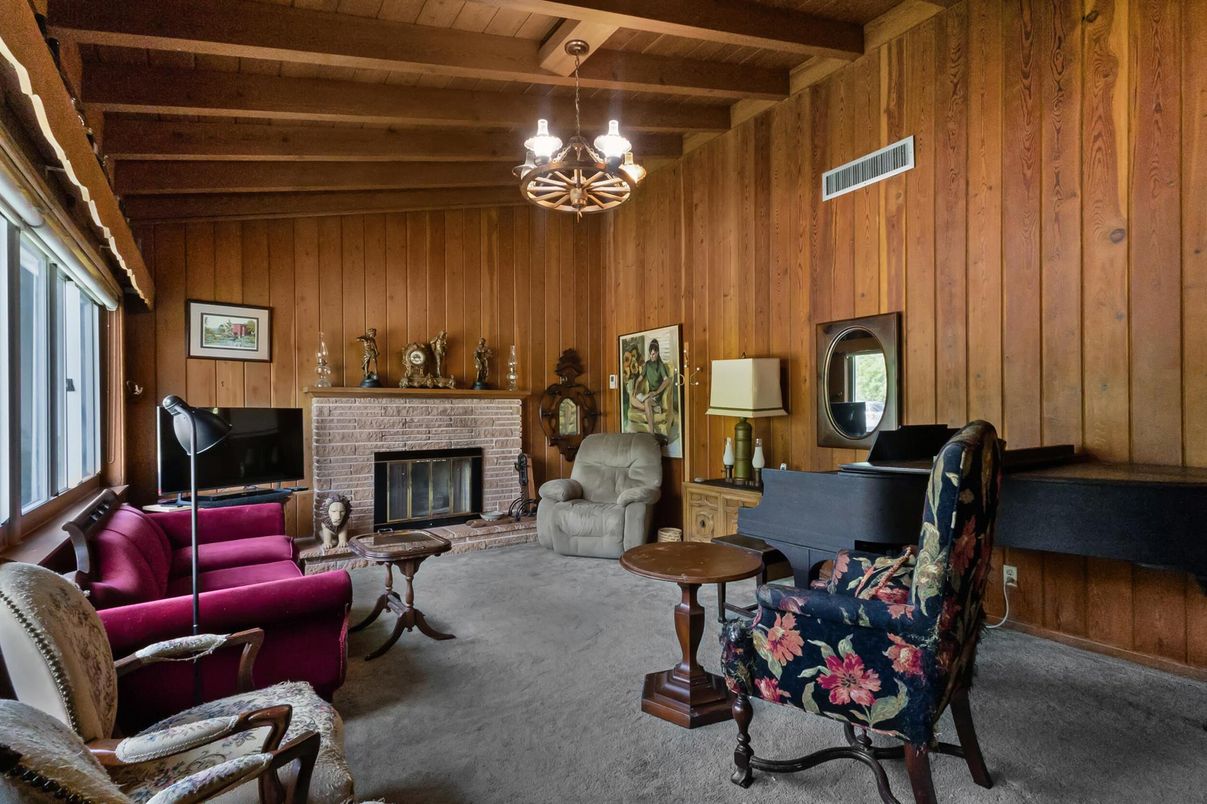 Chandelier, Fireplace, Interior, Living room, Piano, Wooden Beams, Wooden Ceilings, Wooden Walls