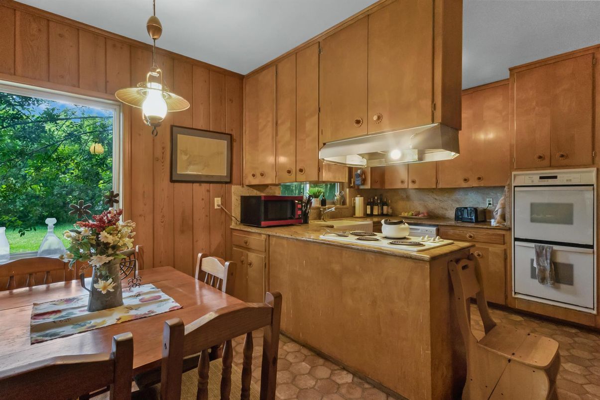 Dining room, Interior, Kitchen, Pendant Lights, Wooden Walls