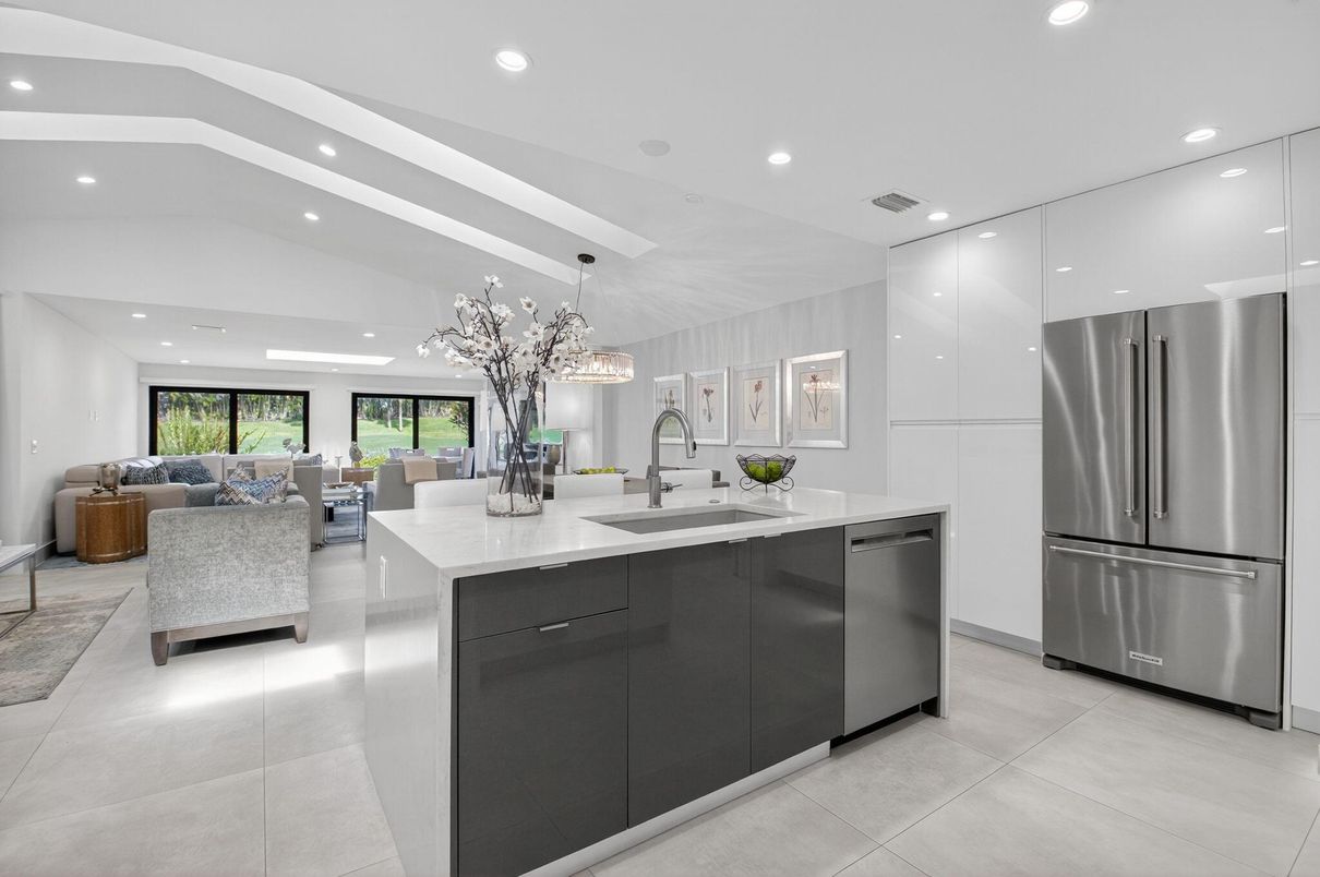 Dining room, Interior, Kitchen, Living room, Recessed Lighting, Stainless Steel Appliances