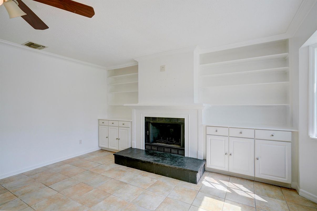 Empty room, Fireplace, Interior