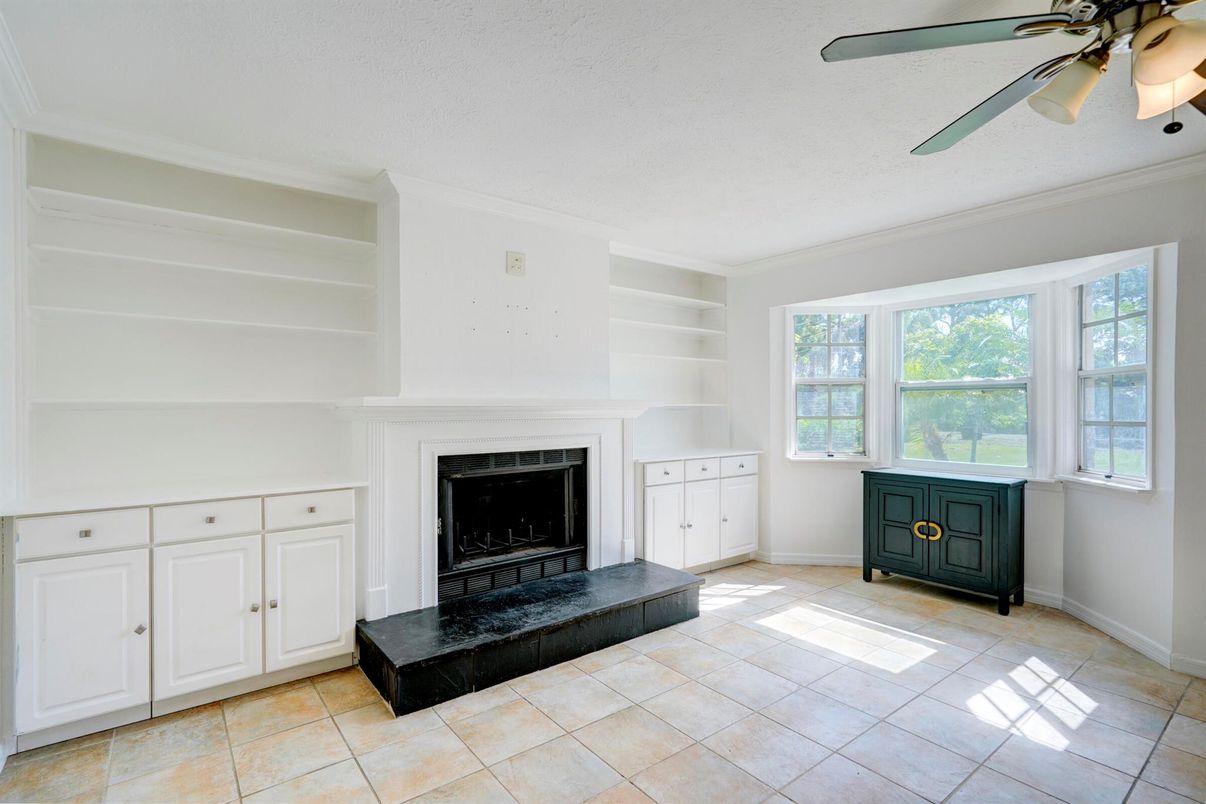 Fireplace, Interior