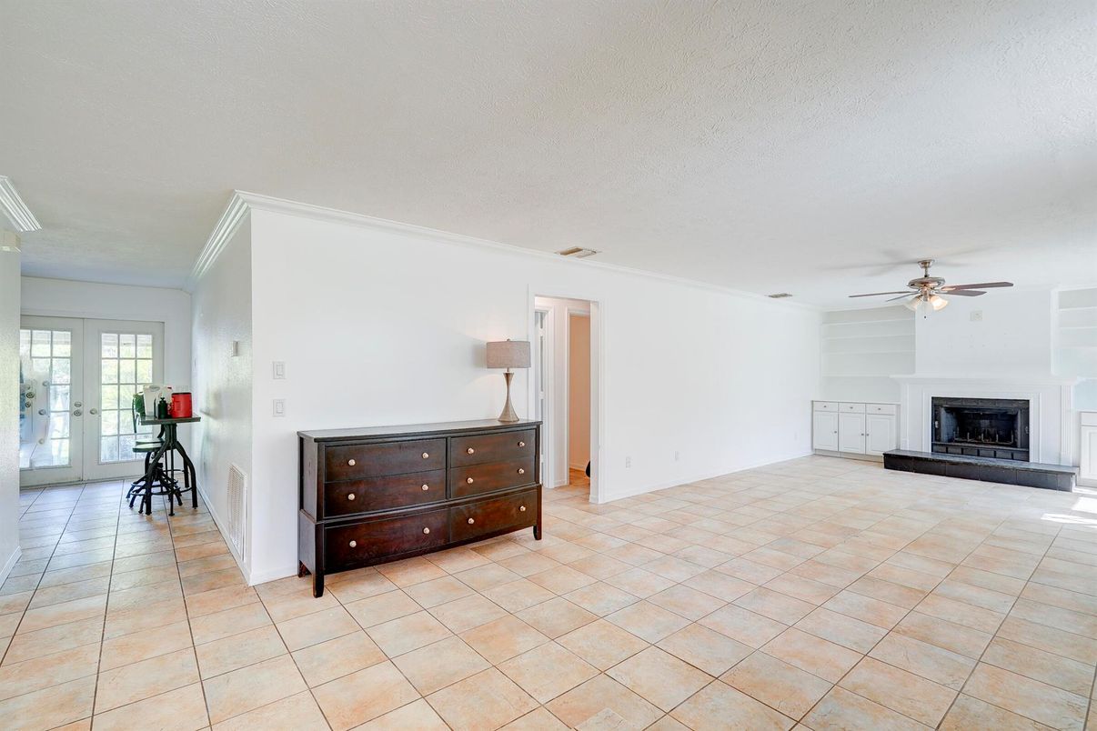 Empty room, Fireplace, Interior