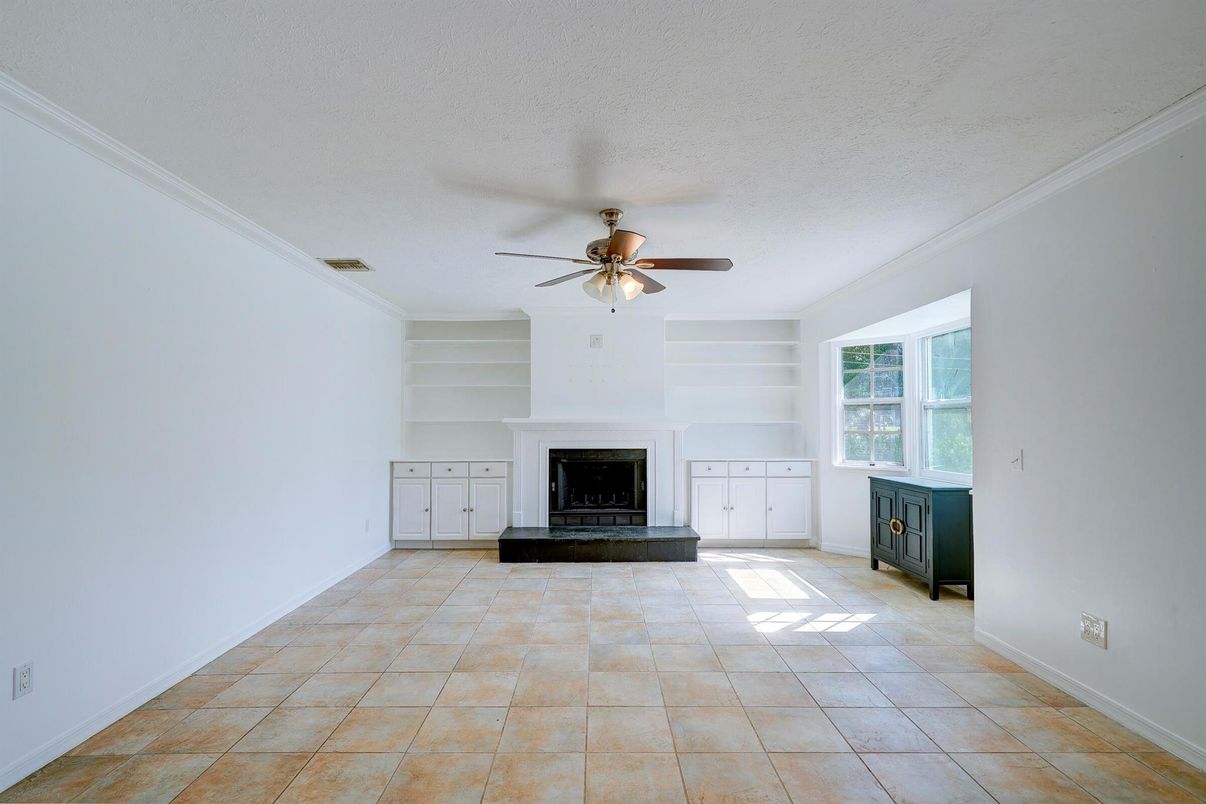 Empty room, Fireplace, Interior