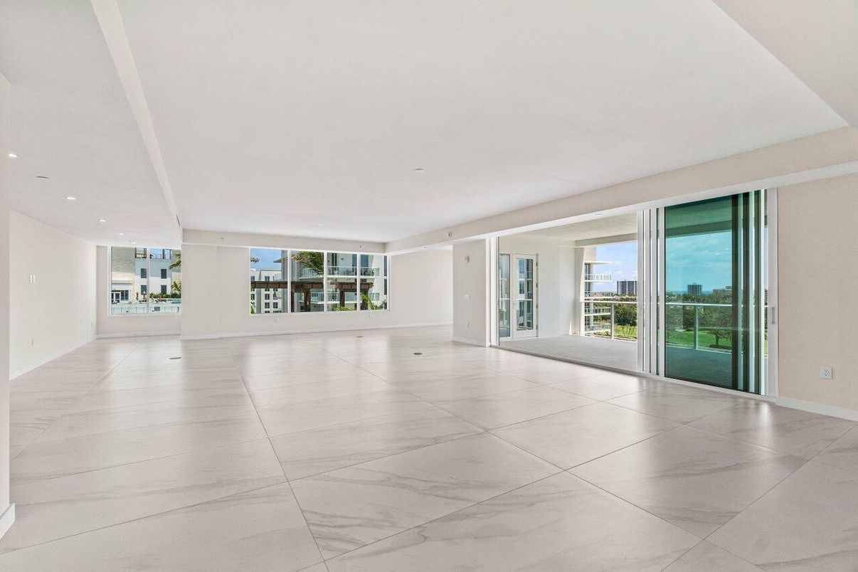 Empty room, Interior, Marble, Recessed Lighting
