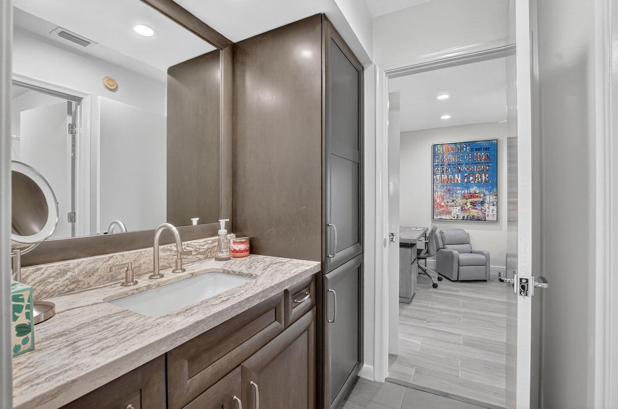 Bathroom, Dual Sink Vanities, Interior, Recessed Lighting, Wood Texture Flooring