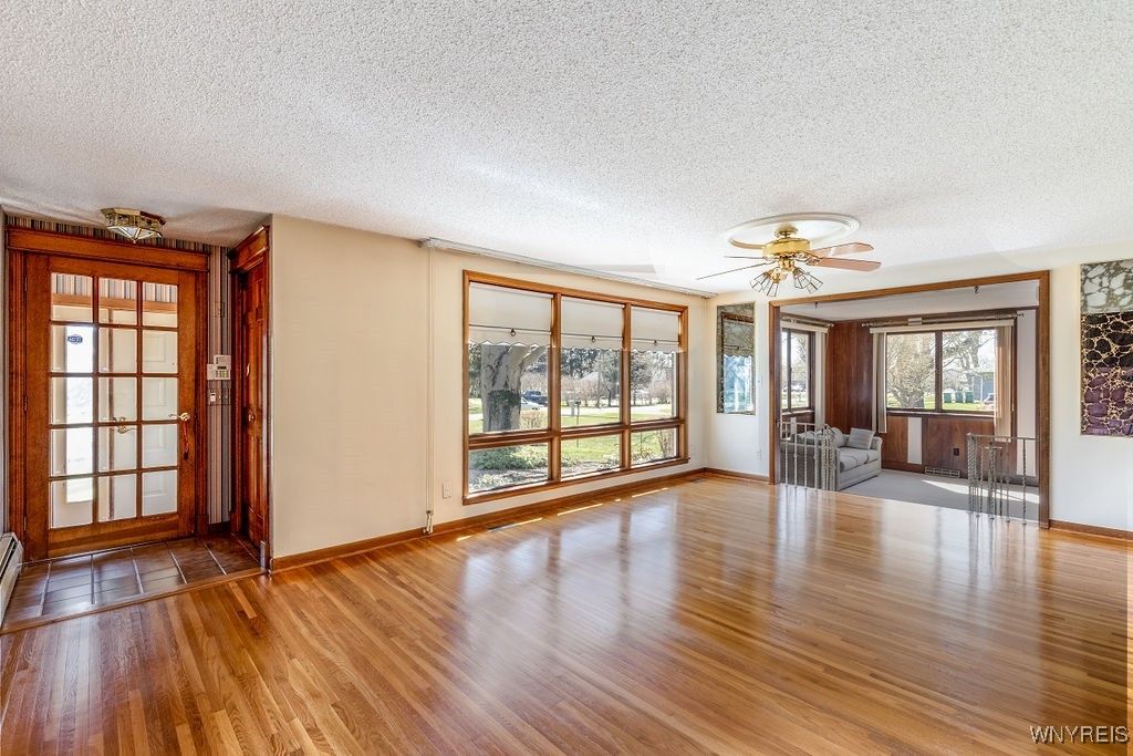 Empty room, Interior, Wood Texture Flooring