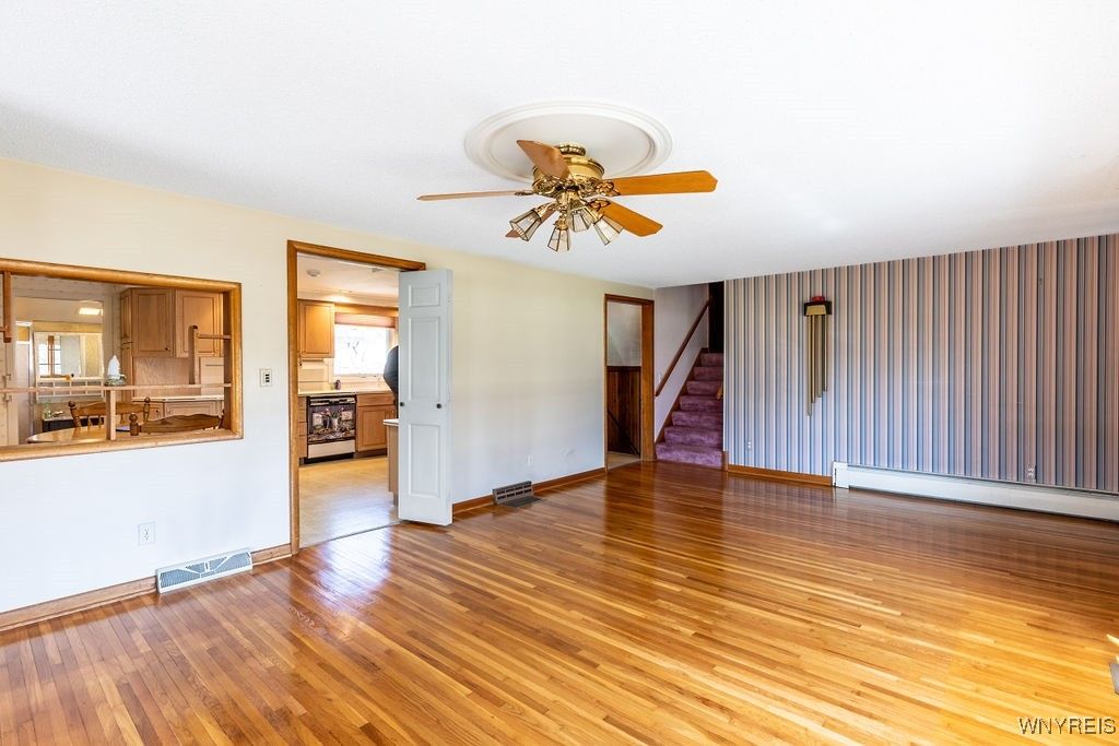 Empty room, Interior, Kitchen, Wood Texture Flooring