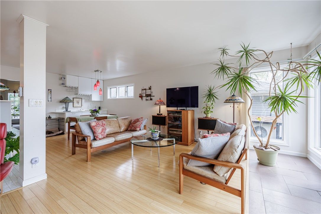 Interior, Living room, Pendant Lights, Wood Texture Flooring
