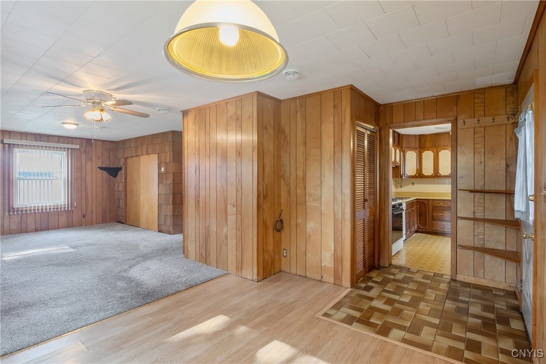 Empty room, Interior, Wood Texture Flooring, Wooden Walls