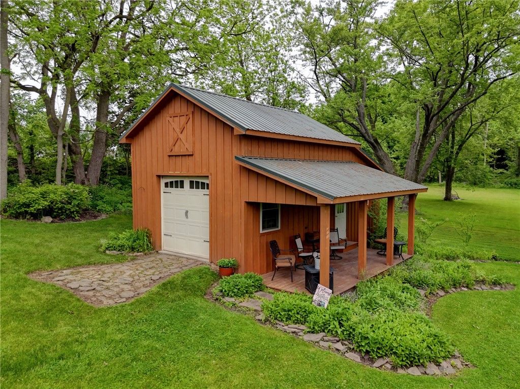 Backyard, Detached Garage, Exterior