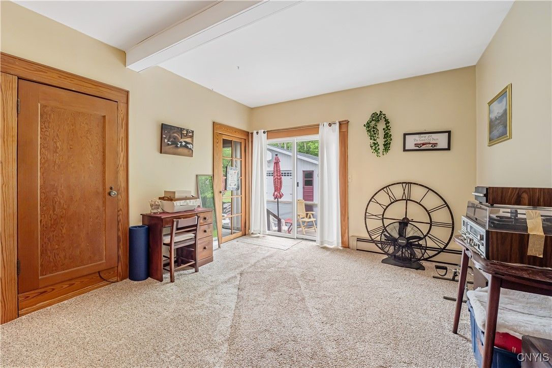 Home Office, Interior