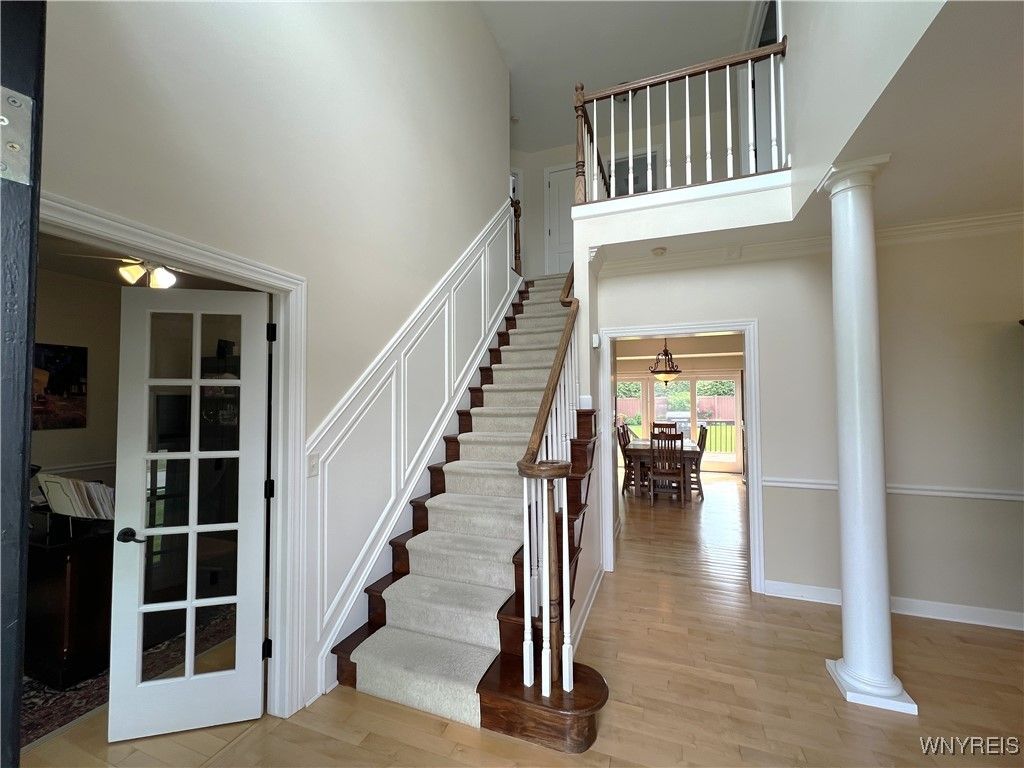 Dining room, Interior, Wood Texture Flooring