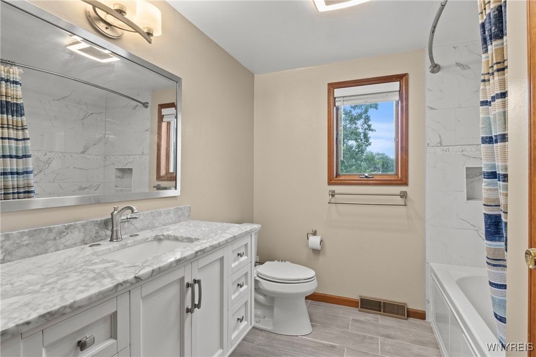 Bathroom, Interior, Marble Walls