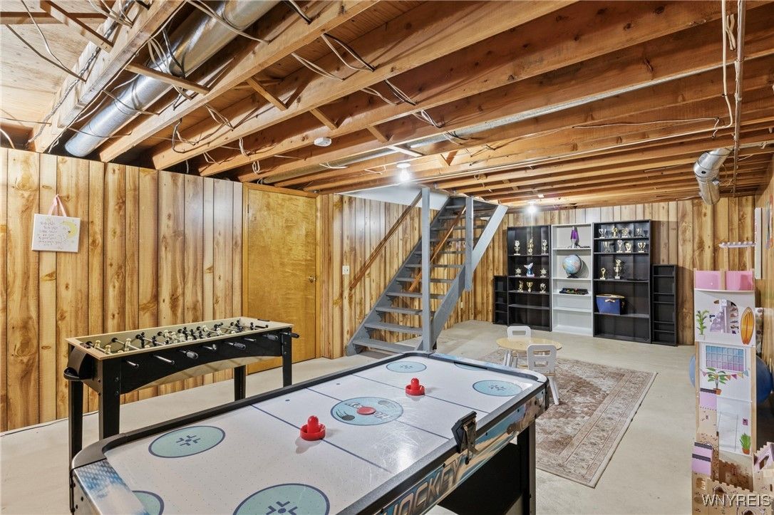 Game Room, Interior, Wooden Beams, Wooden Walls