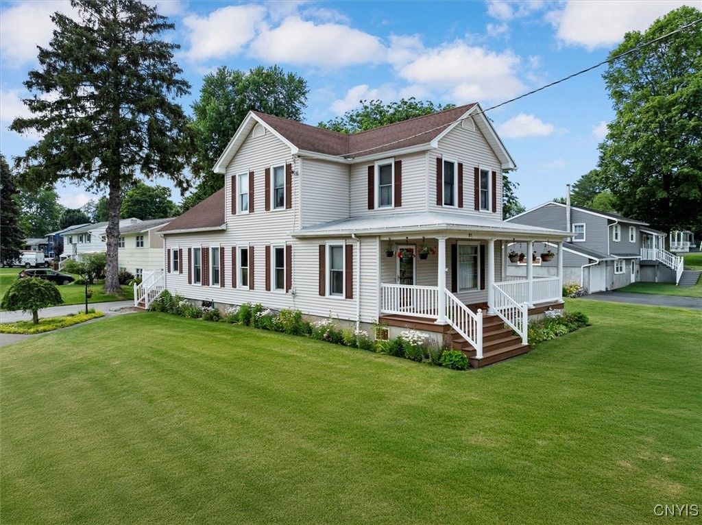Backyard, Exterior, Facade, Farmhouse