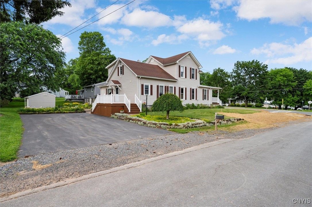 Backyard, Detached Garage, Exterior