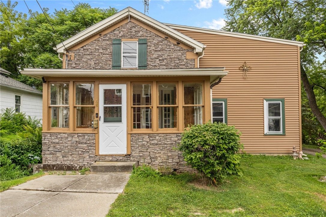 Exterior, Facade, American Craftsman