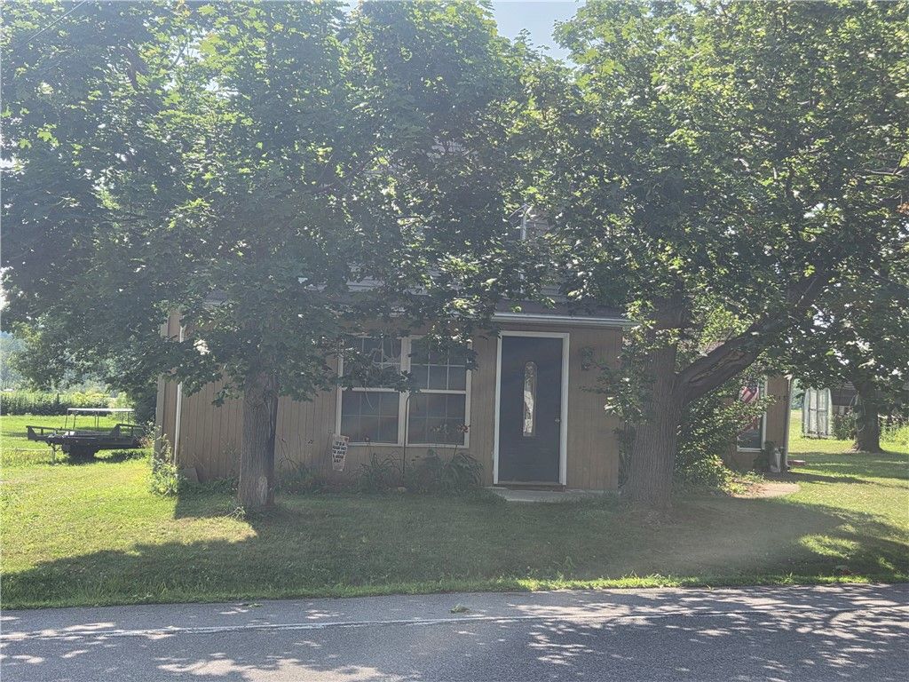 Exterior, Facade, None