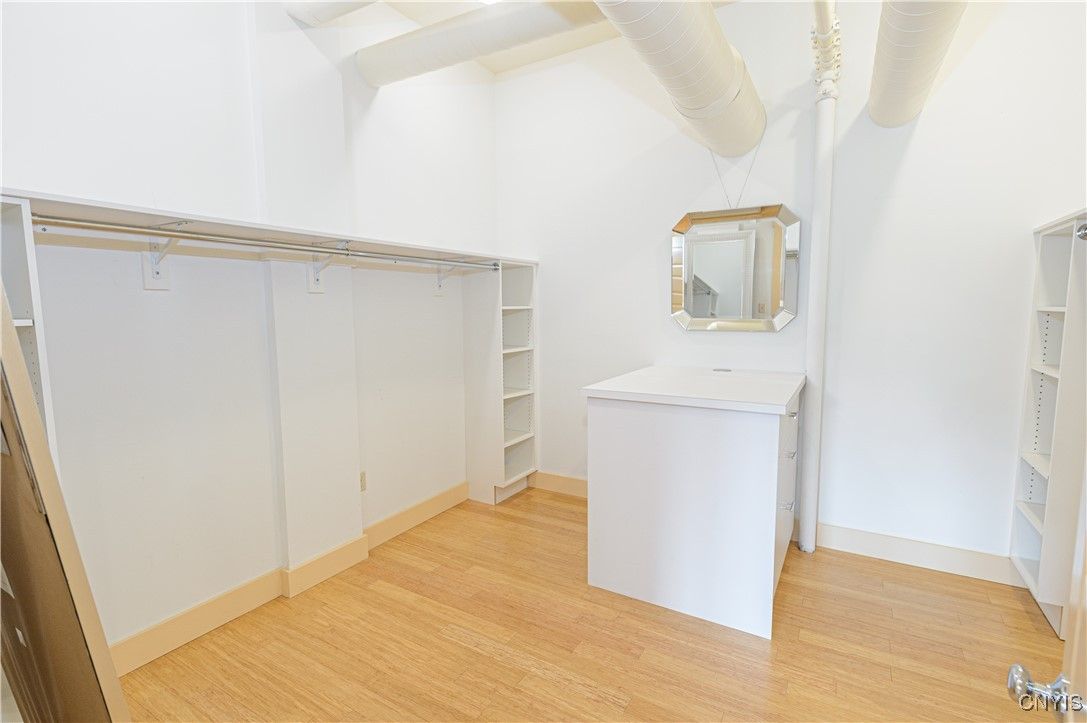 Interior, Walk-in Closets, Wood Texture Flooring