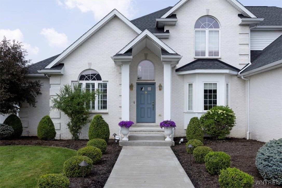 Exterior, Facade, Brick Traditional