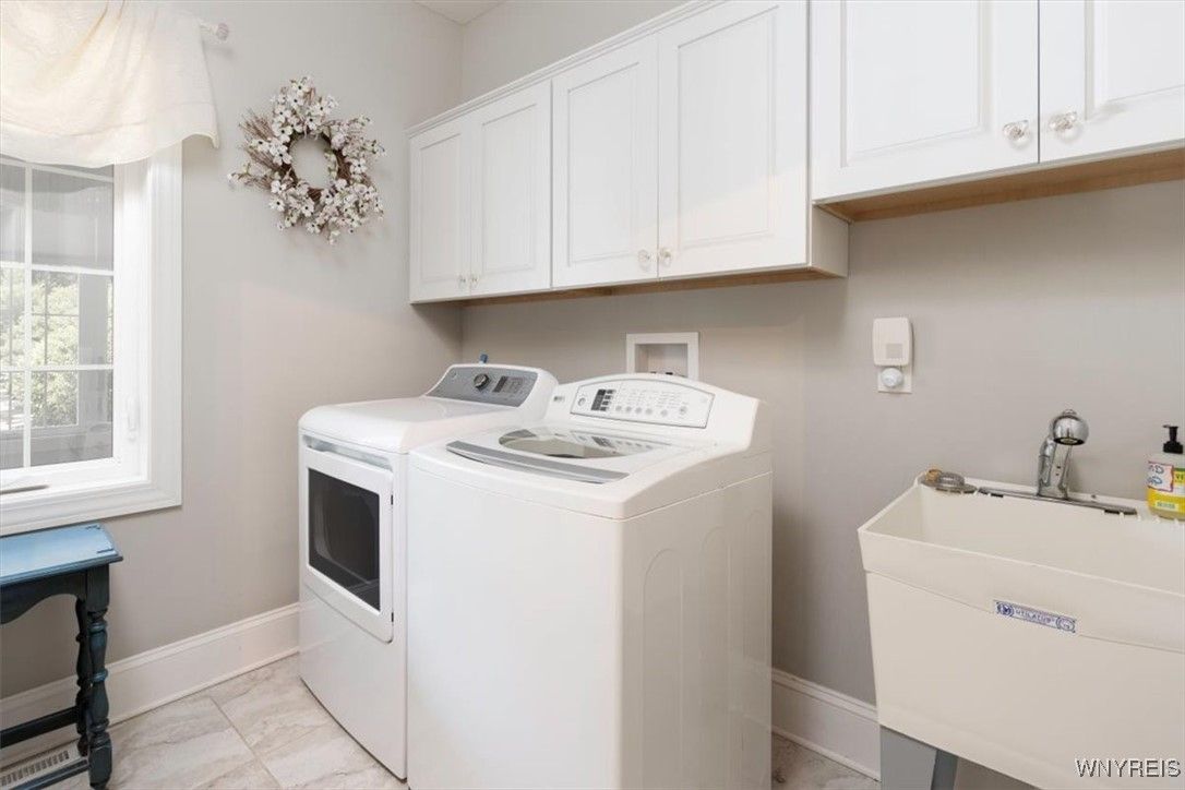 Interior, Washer