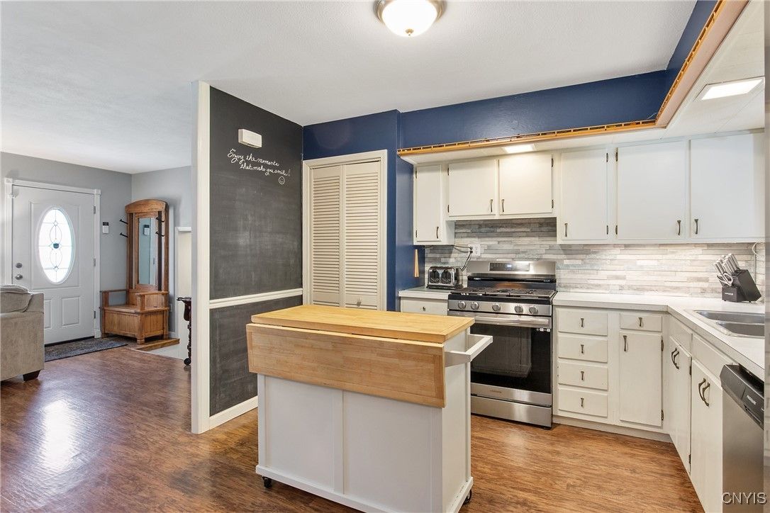 Interior, Kitchen, Stainless Steel Appliances, Wood Texture Flooring