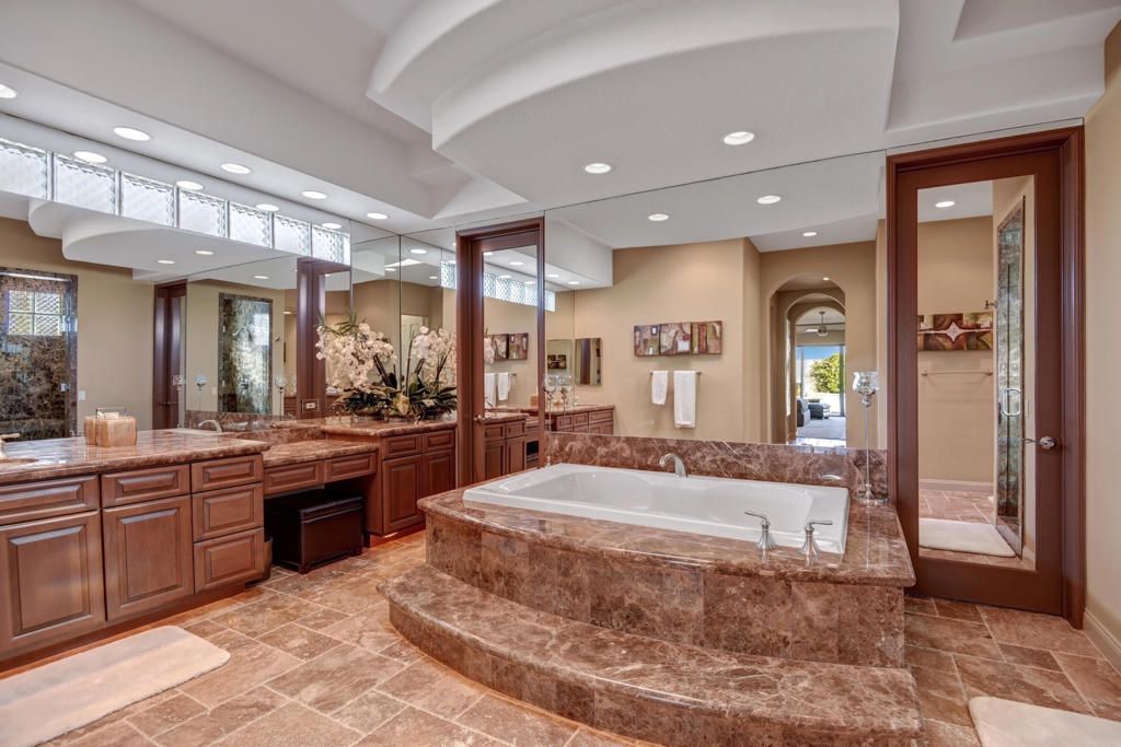 Bathroom, Interior, Recessed Lighting