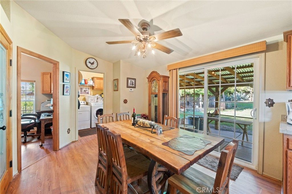 Dining room, Interior, Washer, Wood Texture Flooring