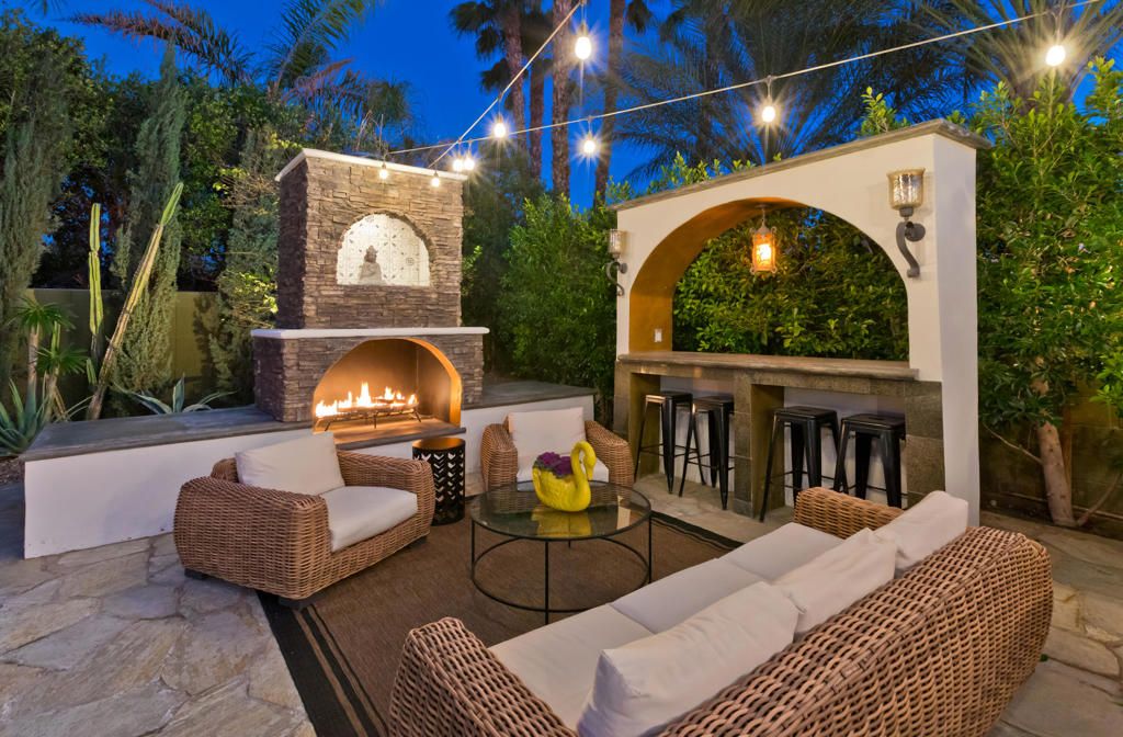 Exterior, Fireplace