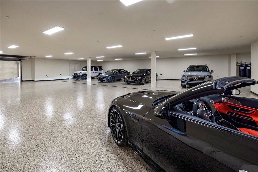 Garage, Interior, Recessed Lighting