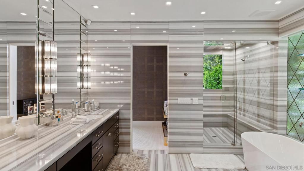 Bathroom, Free Standing Baths, Glass Shower, Interior, Recessed Lighting